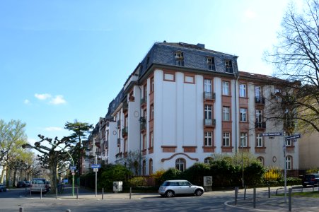 Frankfurt, Brüder-Grimm-Straße 50