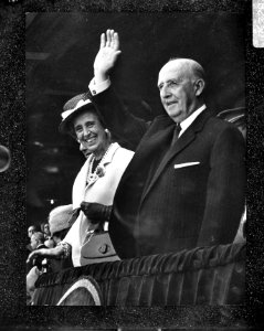 Franco met vrouw Carmen Polo, Bestanddeelnr 928-2238