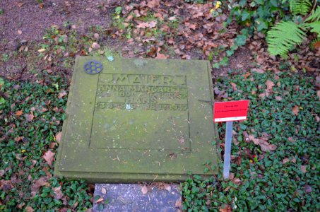 Frankfurt, Hauptfriedhof, Ehrengrab XIV Urnenhain 521 Hans Maier