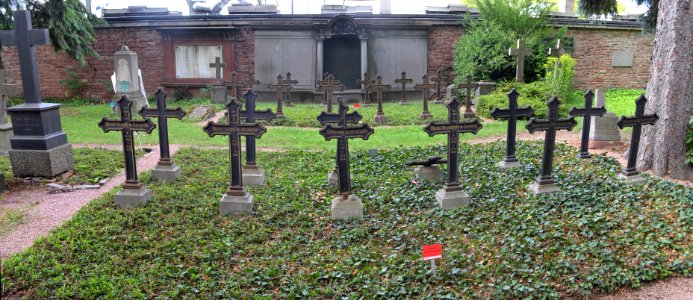 Frankfurt, Hauptfriedhof, Grab adM 214-215 de Neufville (3)