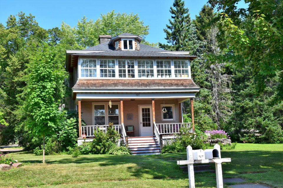 Francis H. Hartshorn House, Washburn, WI