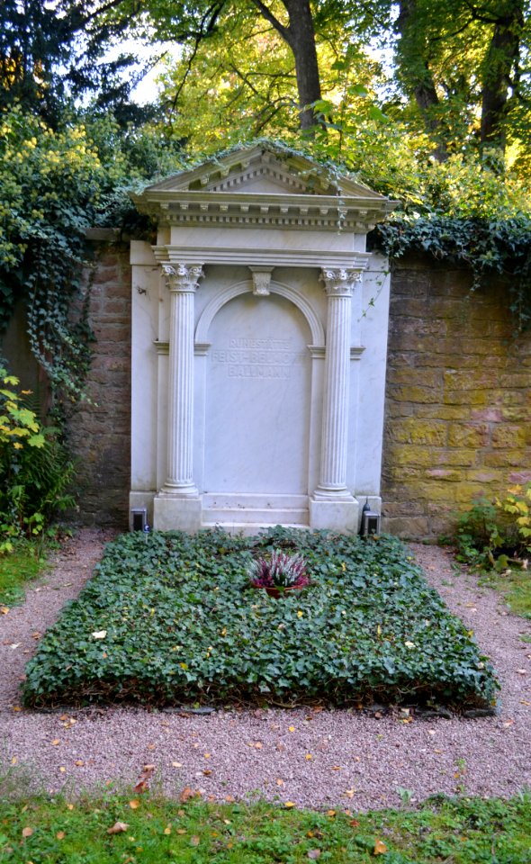 Frankfurt, Hauptfriedhof, Grab adM 293a Feist-Belmond