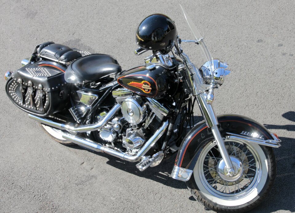 Motorcycles davidson rocker