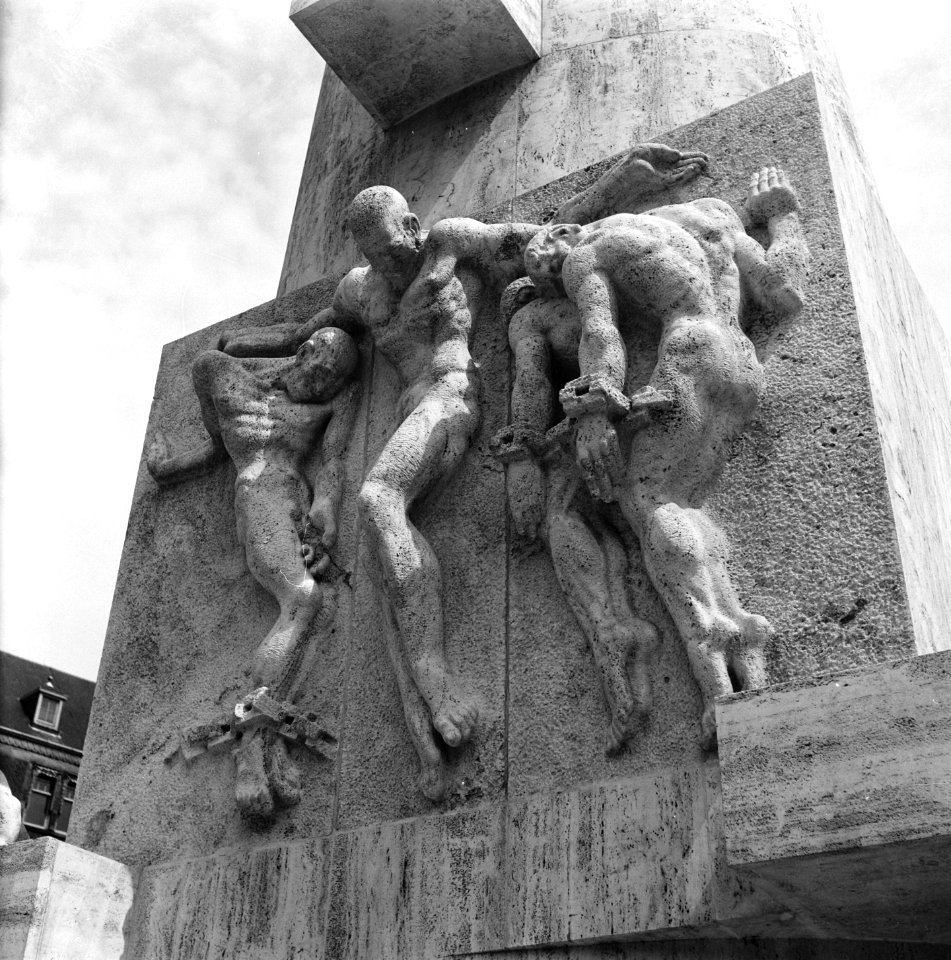 Fragmenten van Nationaal Monument Amsterdam, Bestanddeelnr 907-7904