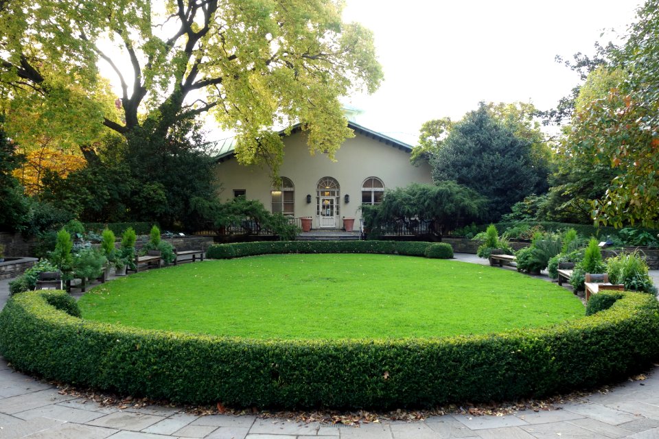 Fragrance Garden - Brooklyn Botanic Garden - Brooklyn, NY - DSC07926