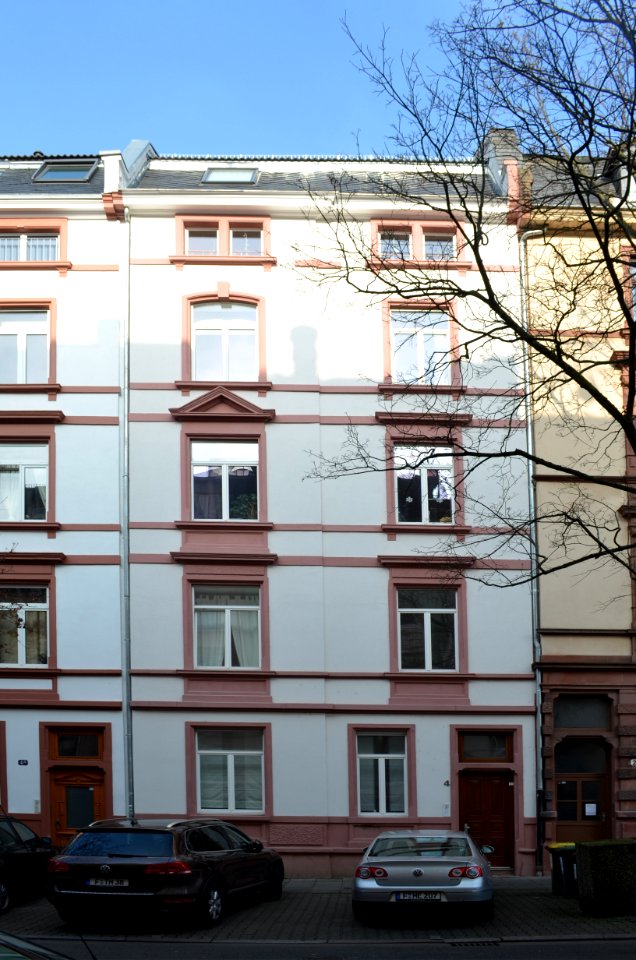 Frankfurt, Egenolffstraße 4