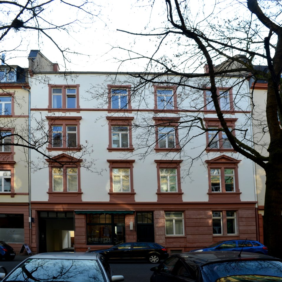 Frankfurt, Egenolffstraße 13