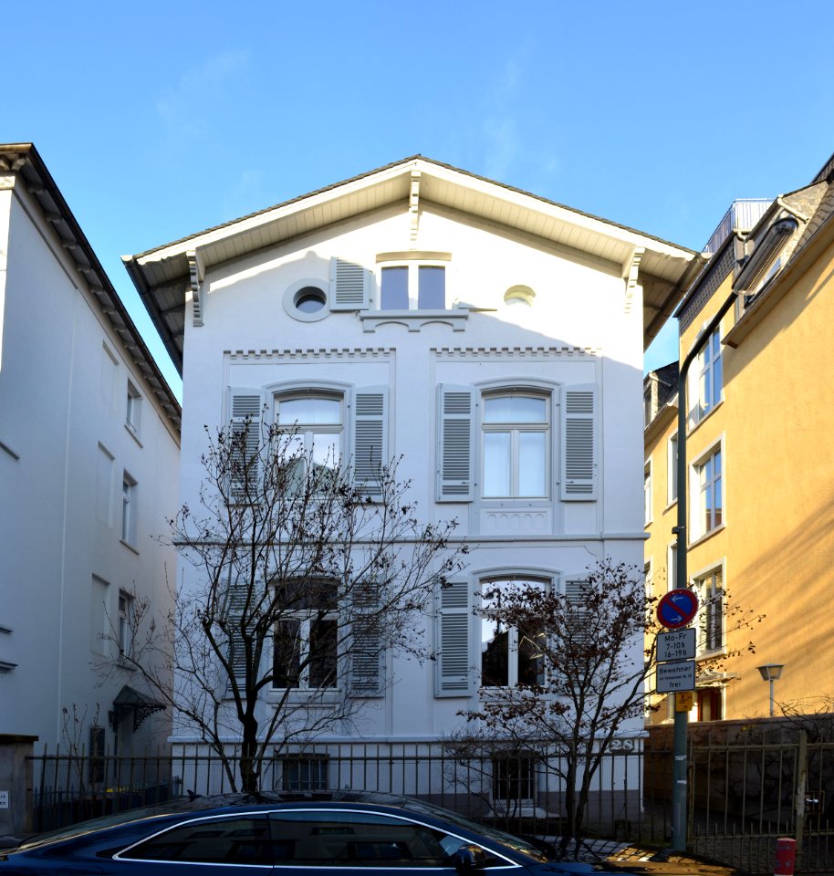 Frankfurt, Finkenhofstraße 28