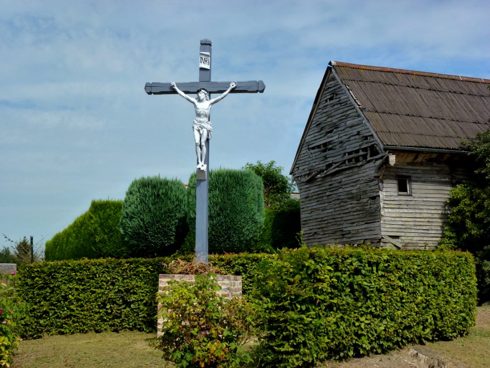 Fraillicourt (Ardennes) croix de chemin