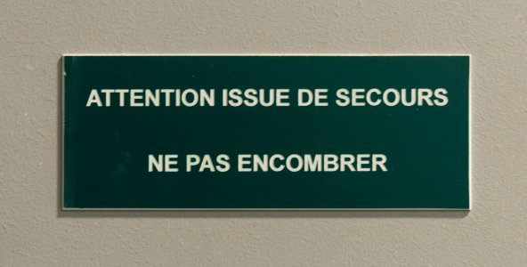 Francaise door in Paris Airport