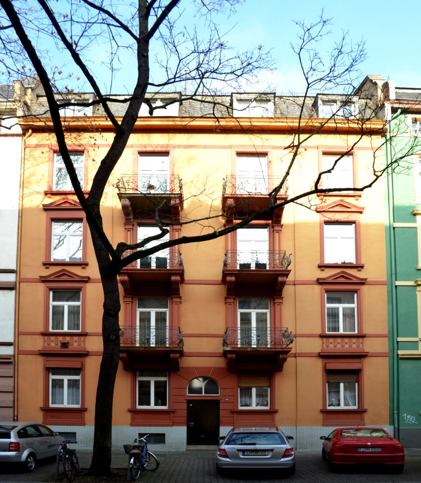 Frankfurt, Egenolffstraße 16