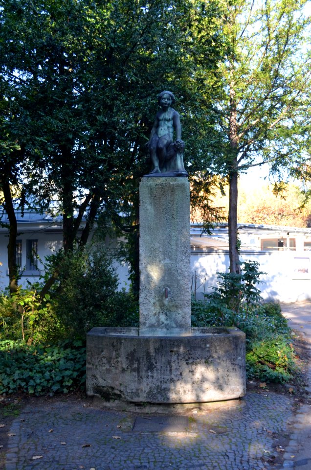Frankfurt, Hauptfriedhof, Brunnen bei F 871