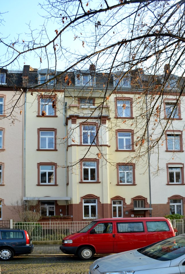 Frankfurt, Günthersburgallee 74