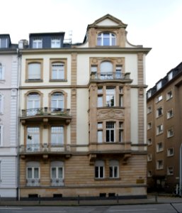 Frankfurt, Hans-Thoma-Straße 5