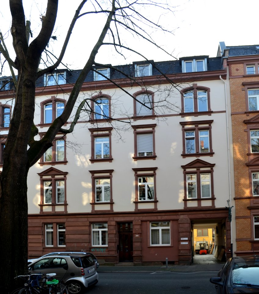 Frankfurt, Egenolffstraße 21