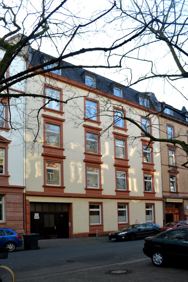 Frankfurt, Egenolffstraße 15 (1)