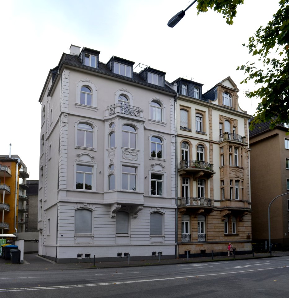 Frankfurt, Hans-Thoma-Straße 3-5