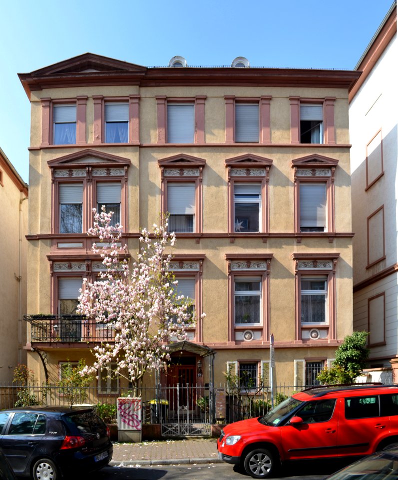 Frankfurt, Uhlandstraße 55