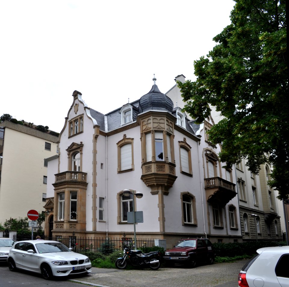 Frankfurt, Eppsteiner Straße 42