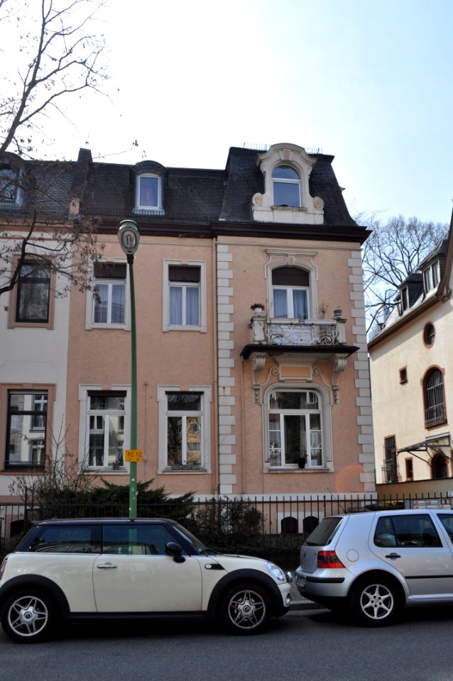 Frankfurt, Schubertstraße 17