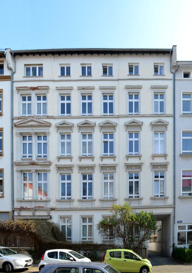 Frankfurt, Uhlandstraße 38