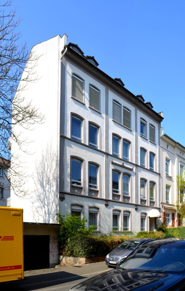 Frankfurt, Uhlandstraße 47 (1)
