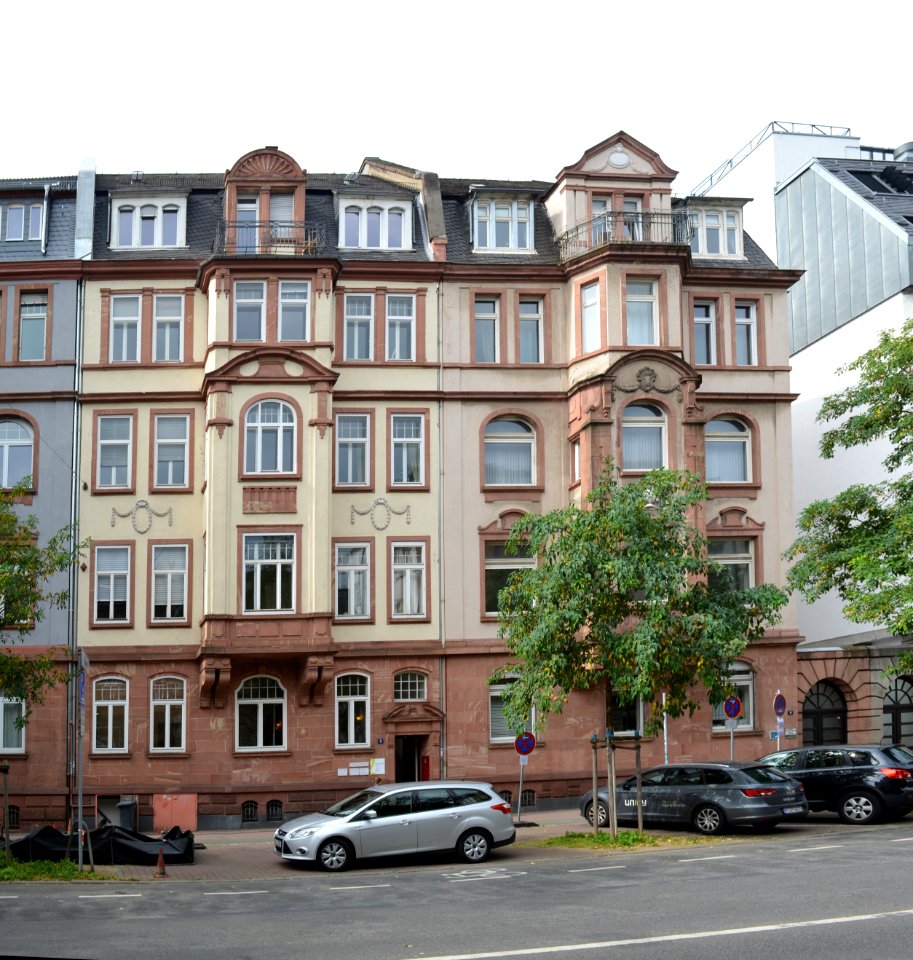 Frankfurt, Schweizer Straße 8