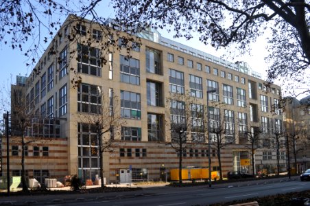 Frankfurt, Senckenberganlage, Post