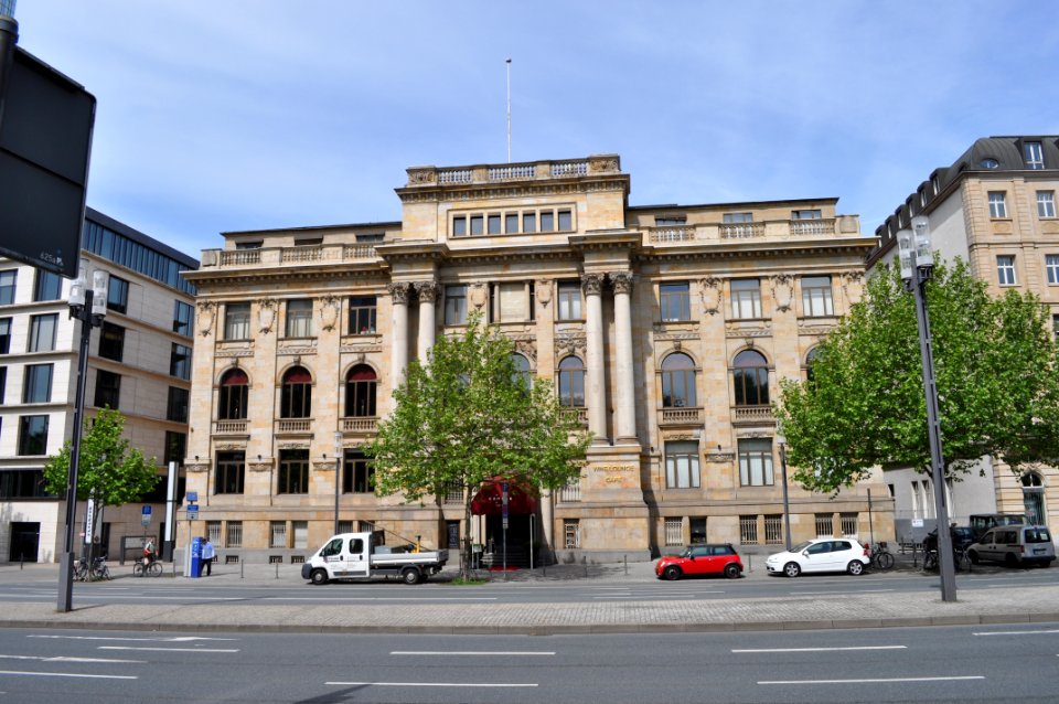 Frankfurt, Taunusanlage 20
