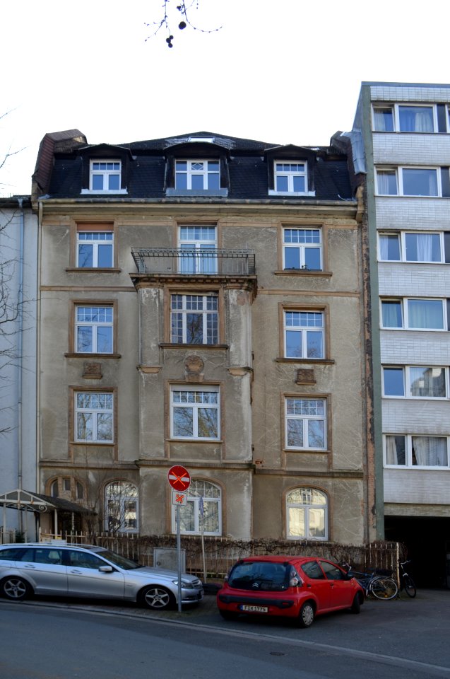 Frankfurt, Rohmerplatz 27