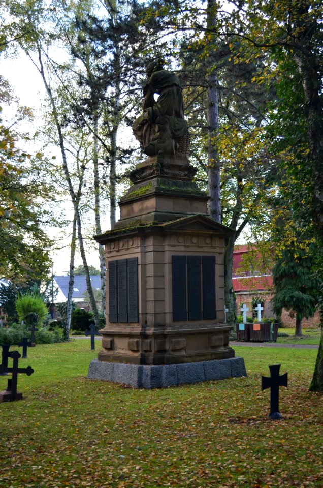 Frankfurt, Südfriedhof, Ehrenmal 1870-1871 (4)