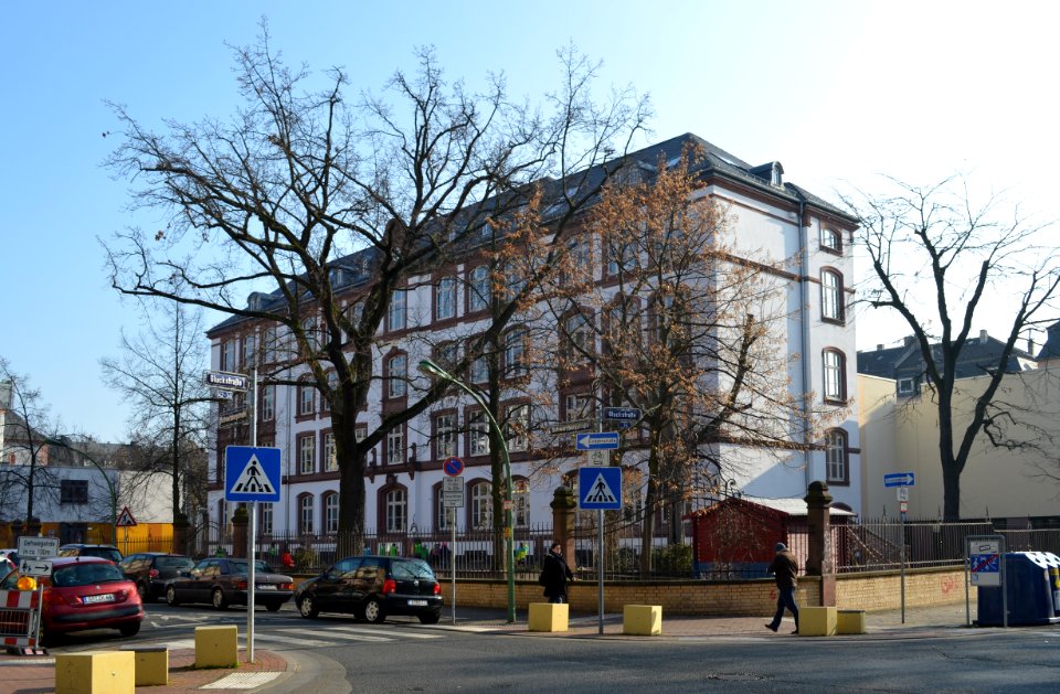 Frankfurt, Schwarzenburgschule