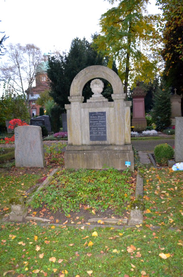 Frankfurt, Südfriedhof, B 106, Grab Wagner