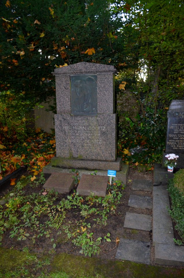 Frankfurt, Südfriedhof, B 1269, Grab Bonitz