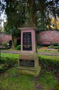 Frankfurt, Südfriedhof, B 149, Grab Schenck