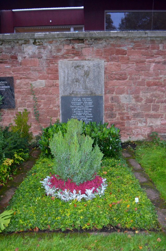 Frankfurt, Südfriedhof, A adM 66, Grab Häuser