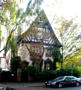 Frankfurt, Steinlestraße 25