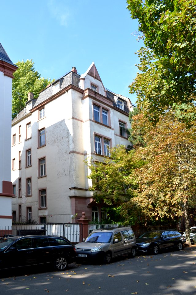 Frankfurt, Stegstraße 84