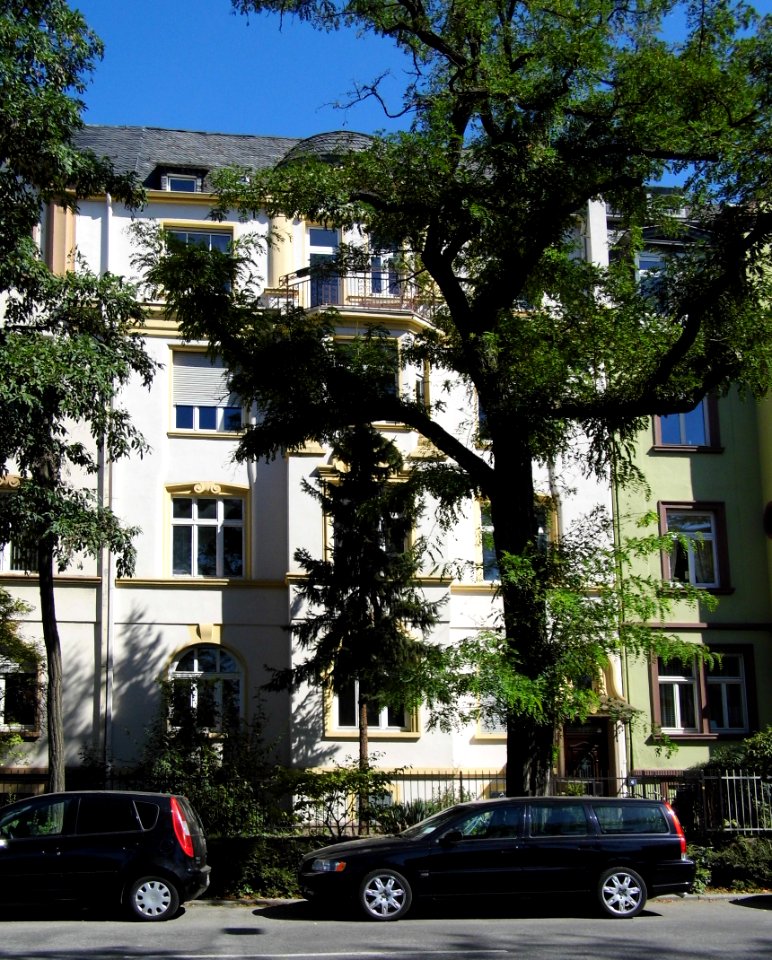 Frankfurt, Sophienstraße 6