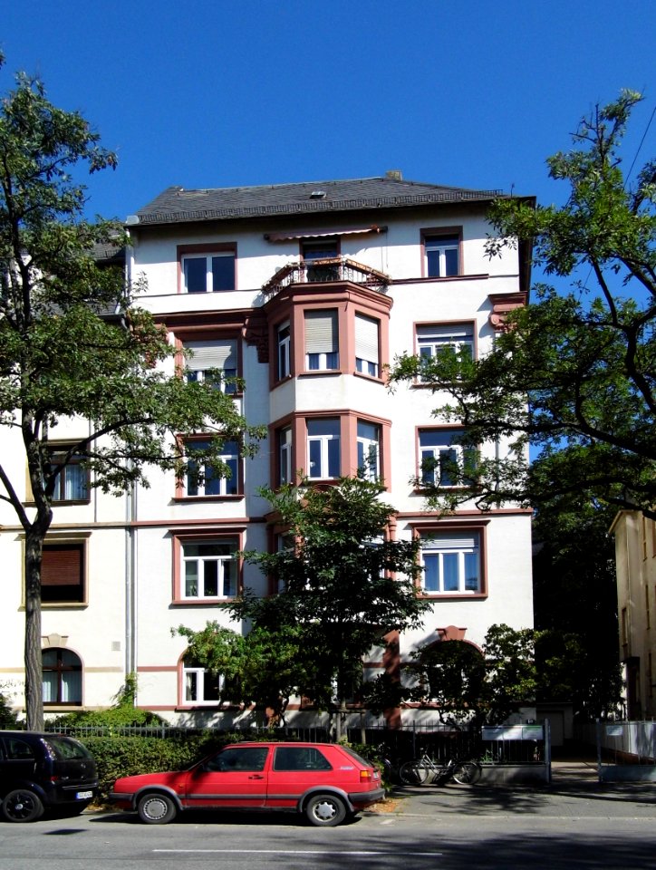 Frankfurt, Sophienstraße 10