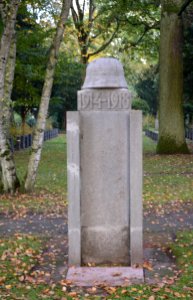 Frankfurt, Südfriedhof, Stele Erster Weltkrieg, Kriegerkameradschaft