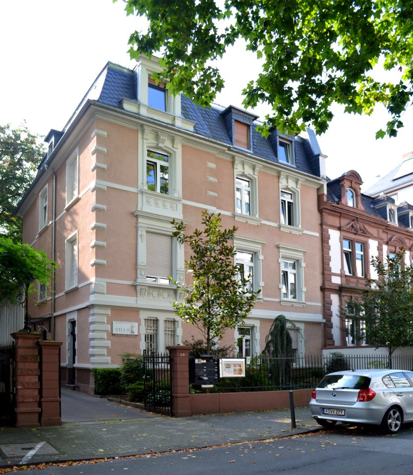 Frankfurt, Stegstraße 45