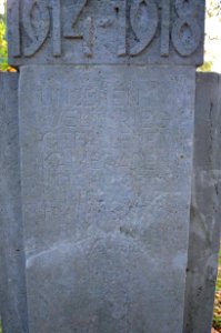 Frankfurt, Südfriedhof, Stele Erster Weltkrieg, Kriegerkameradschaft, Detail
