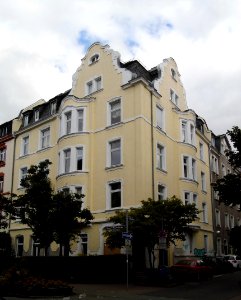 Frankfurt, Robert-Mayer-Straße 34, Ecke
