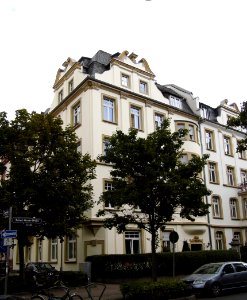Frankfurt, Robert-Mayer-Straße 32, Ecke