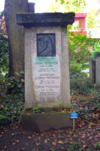 Frankfurt, Südfriedhof, A 565, Grab Pettersen
