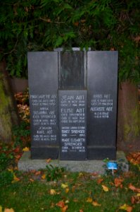 Frankfurt, Südfriedhof, B 453, Grab Abt