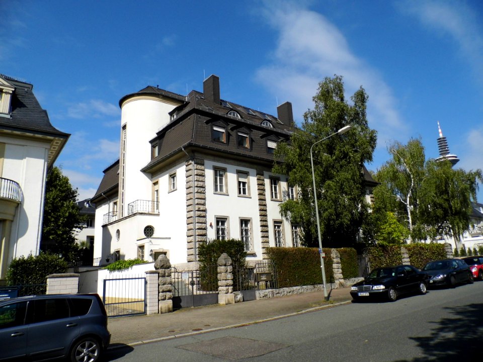 Frankfurt, Am Leonhardsbrunn 7