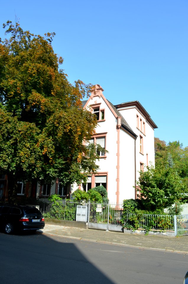 Frankfurt, Rembrandstraße 27