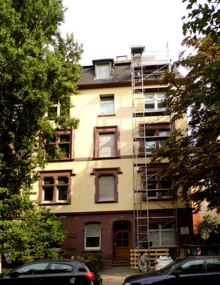 Frankfurt, Robert-Mayer-Straße 38